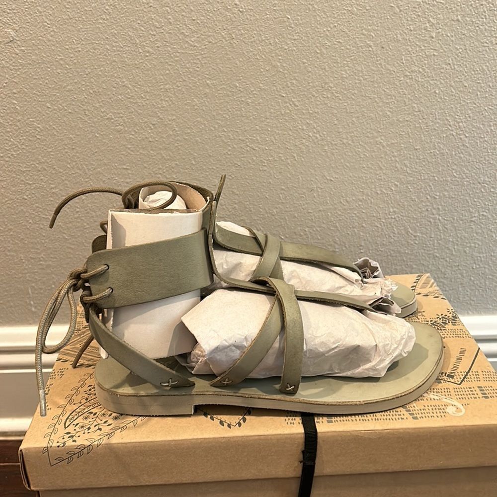 NWB Free People Vacation Day Wrap Sandals Leather Shoes Sky Blue Gray - Picture 5 of 10